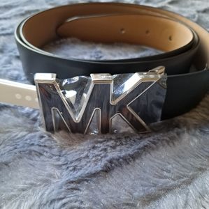 Michael kors woman's belt Sz L